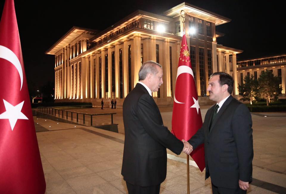 Ahmet Selim Köroğlu: Siyasi Yolda Bir İsim Ahmet Selim Köroğlu,