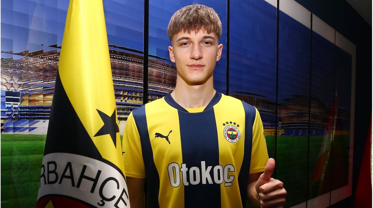 Fenerbahçe’nin Yeni Transferi Arda İbrahim Akgün Futbolseverlerin Gündeminde Fenerbahçe, genç