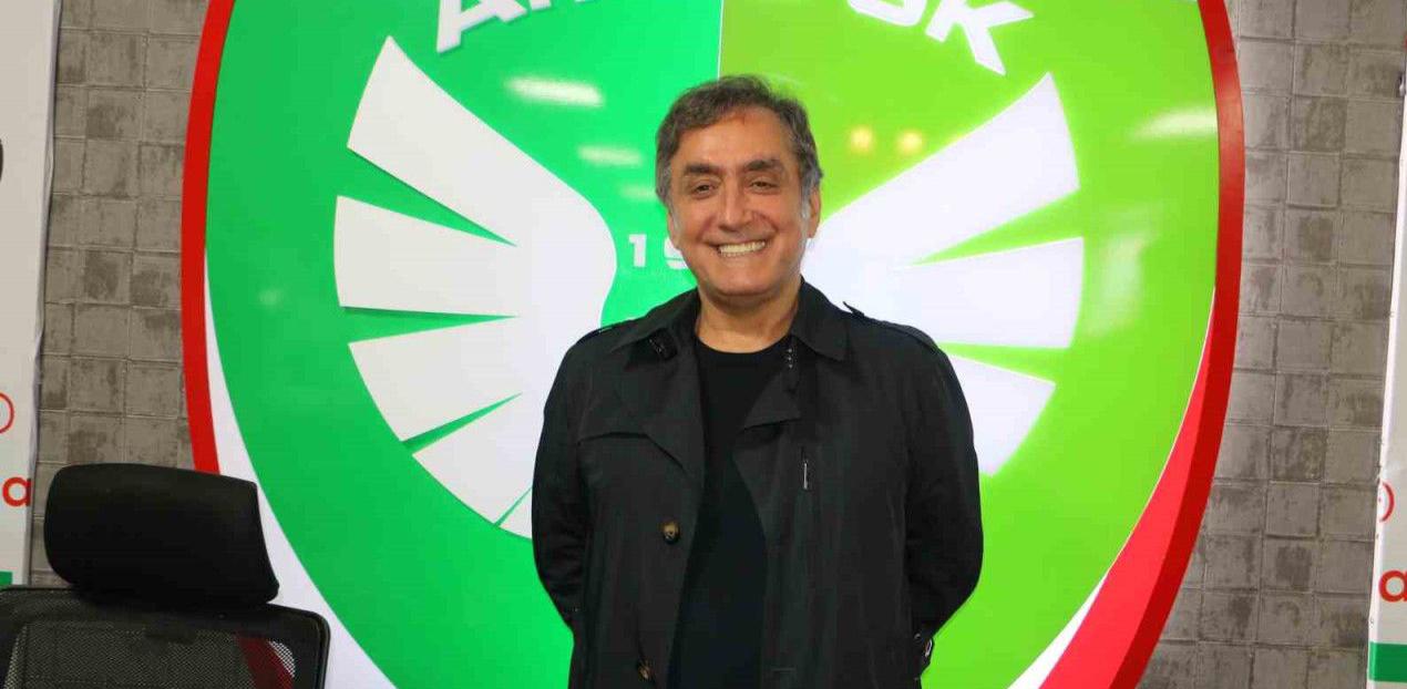 Aziz Elaldı: İş Dünyasının Çok Yönlü İsimlerinden Biri 1970 yılında