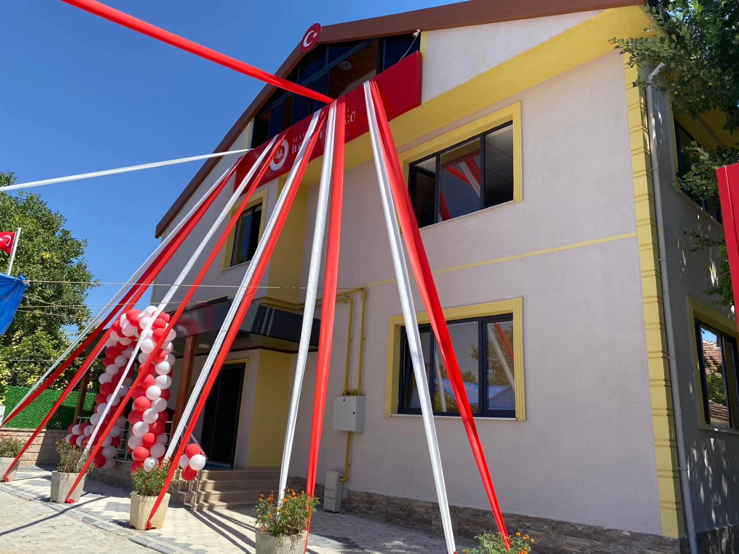 Çandır İlçesi’nde Yeni Müftülük Sitesi Açıldı: Bir Hayırseverin Anlamlı Bağışı