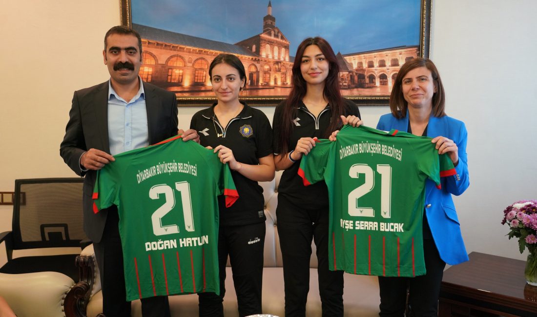 Doğan Hatun: Siyaset ve Toplumun Dinamik İsimlerinden Biri Doğan Hatun,