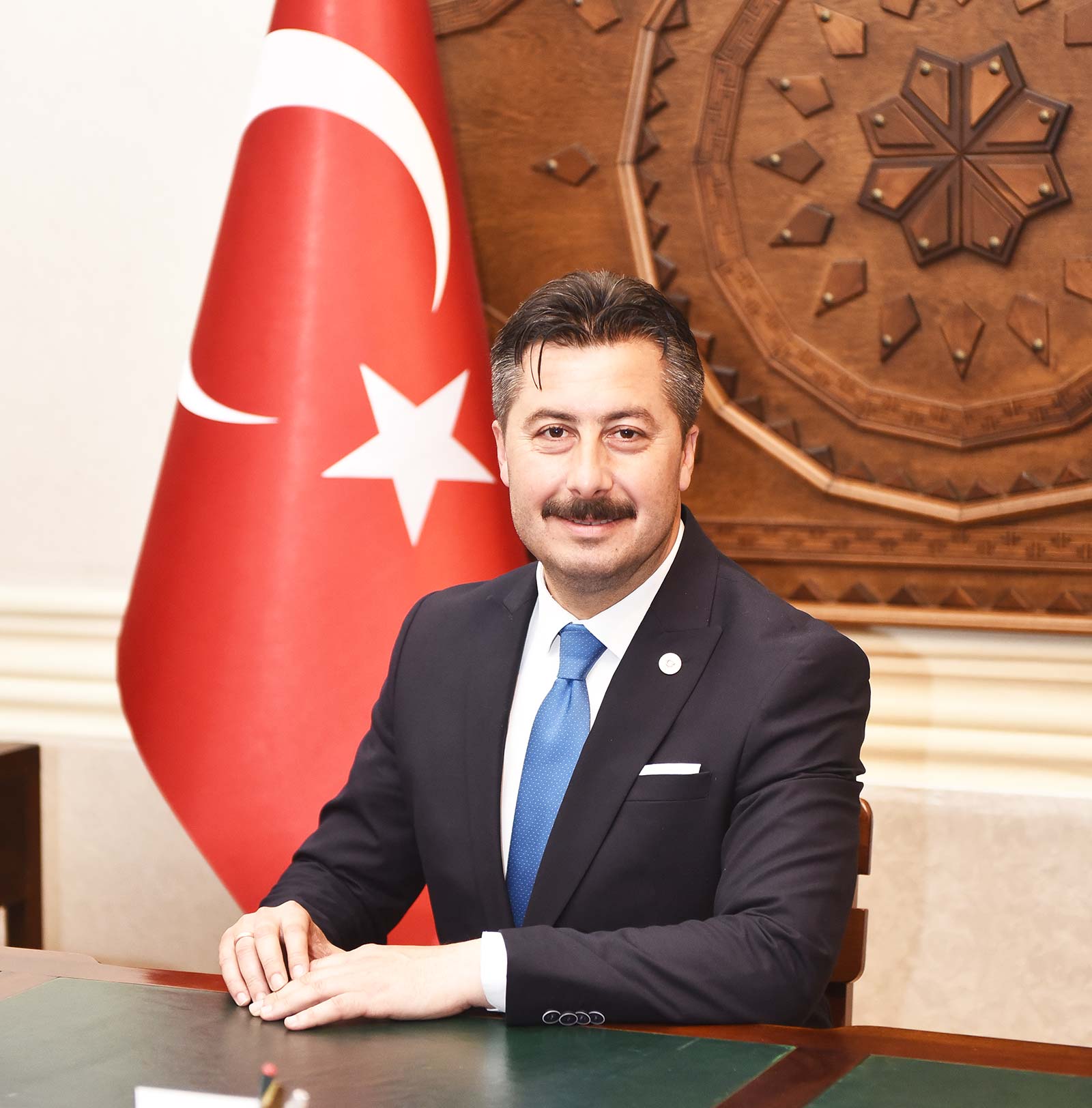 Ercan Özel: Yenişehir Belediyesi’nin Yeni Yüzü Bursa’nın Yenişehir ilçesinde doğup