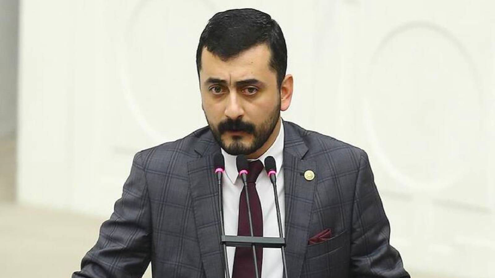 Eren Erdem Kimdir? Tanıyalım! Eren Erdem, 14 Ağustos 1986 tarihinde