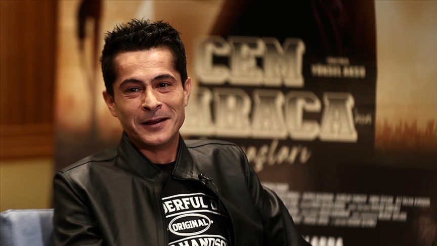 İsmail Hacıoğlu: Hayallerin Peşinden Koşan Bir Yetenek İstanbul, Fatih’te 30