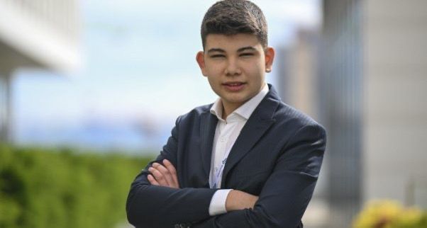 Kenan İmirzalioğlu’nun Sundalığı "Kim Milyoner Olmak İster" Programında Mehmet Ensar