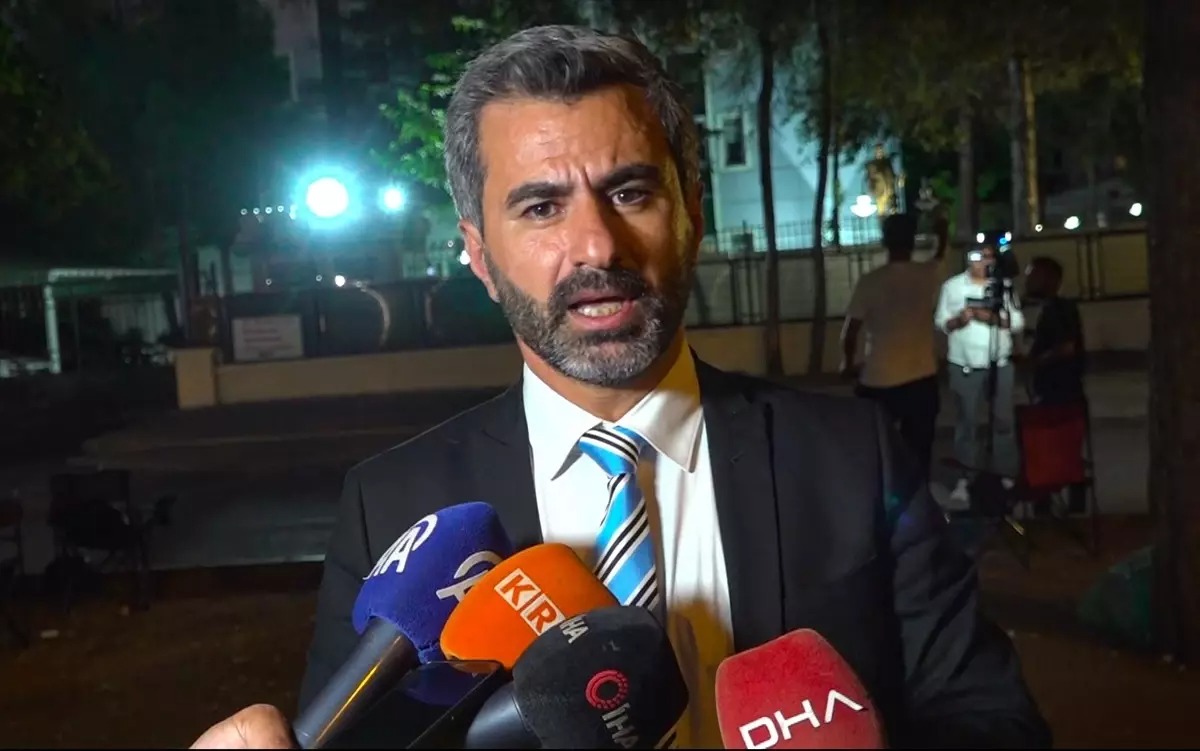 Nahit Eren’in Eğitim ve Kariyer Yolculuğu 1978 yılında Diyarbakır’ın Kulp