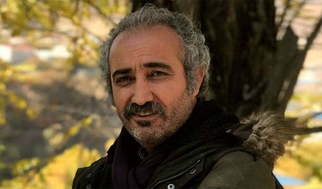 Ferit Demir: Gazeteciliğin Cesur Yüzü Ferit Demir, herkesin tanıdığı, halkın