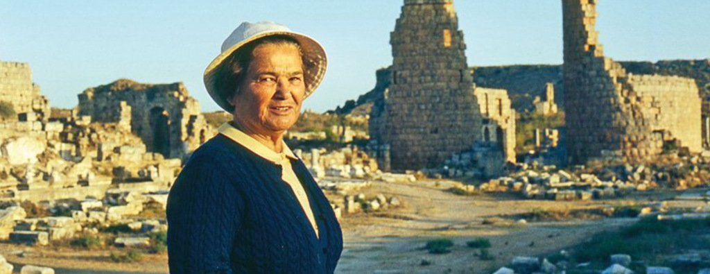 Jale İnan: Türkiye’nin İlk Kadın Arkeoloğu Türkiye’nin ilk kadın arkeoloğu